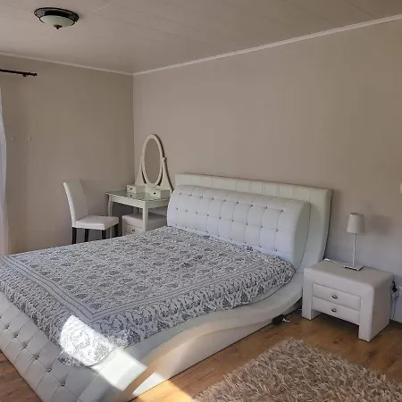 Casa vacanze Perheloma-asunto Parnussa